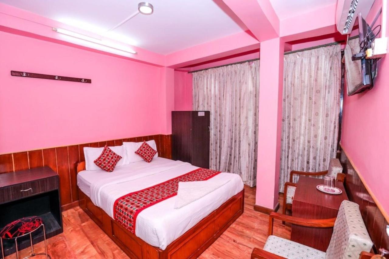 Hotel Plumeria Inn กาฐมาณฑุ ภายนอก รูปภาพ