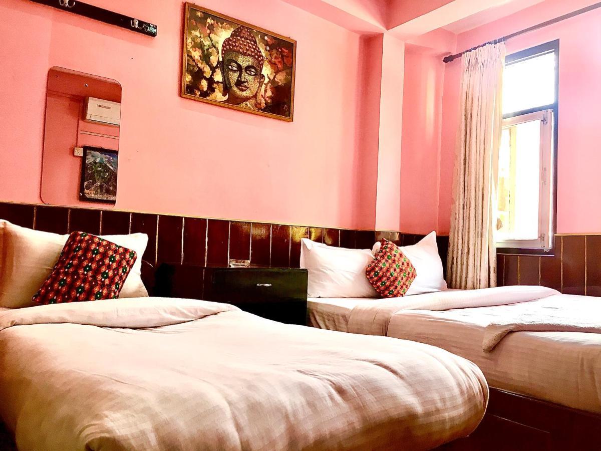 Hotel Plumeria Inn กาฐมาณฑุ ภายนอก รูปภาพ
