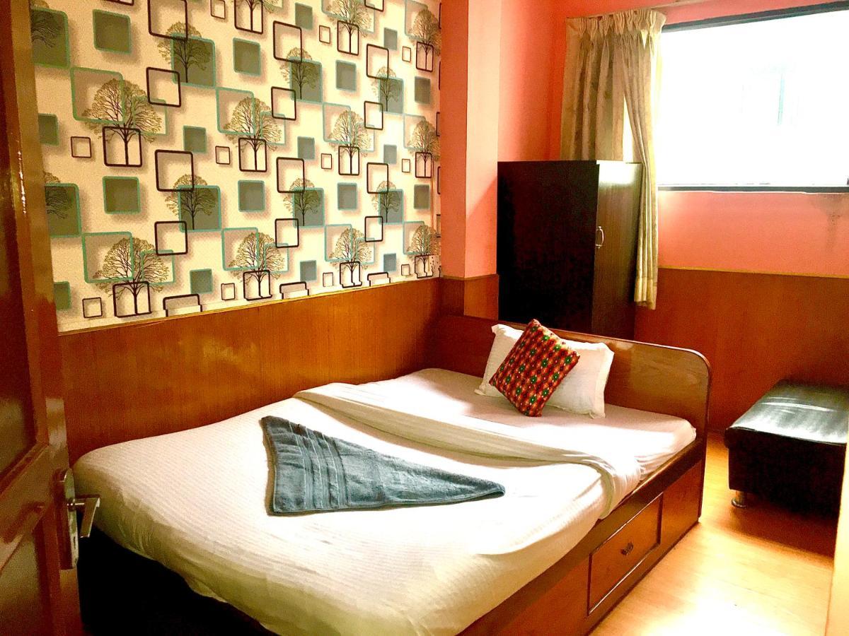 Hotel Plumeria Inn กาฐมาณฑุ ภายนอก รูปภาพ
